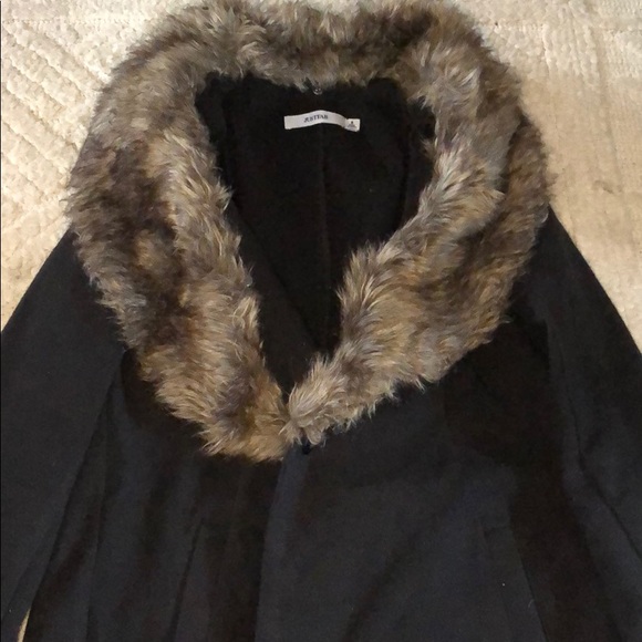 JustFab Jackets & Blazers - Women’s coat featuring faux fur hood size small
